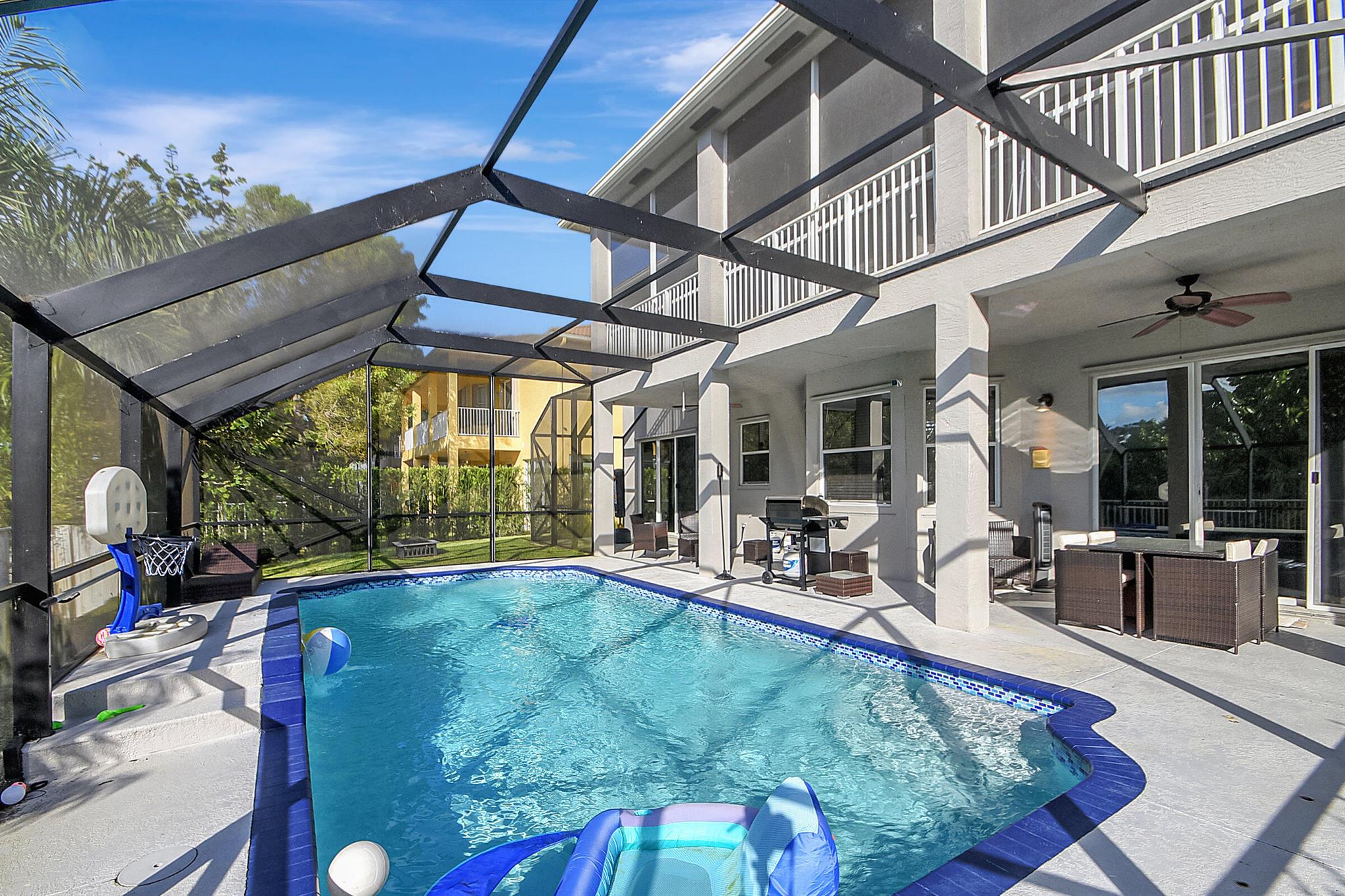 2254 Ridgewood Court