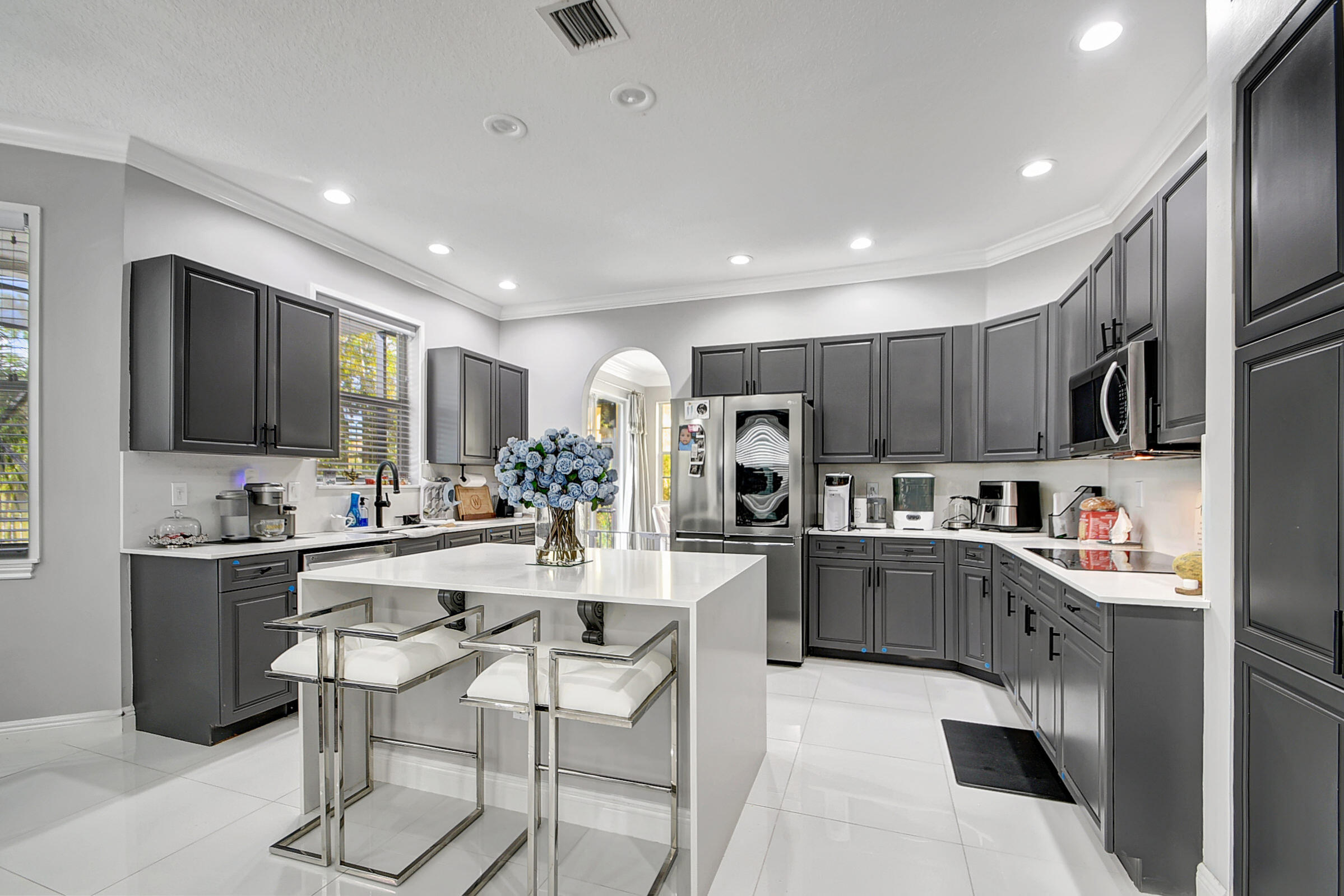 2254 Ridgewood Court