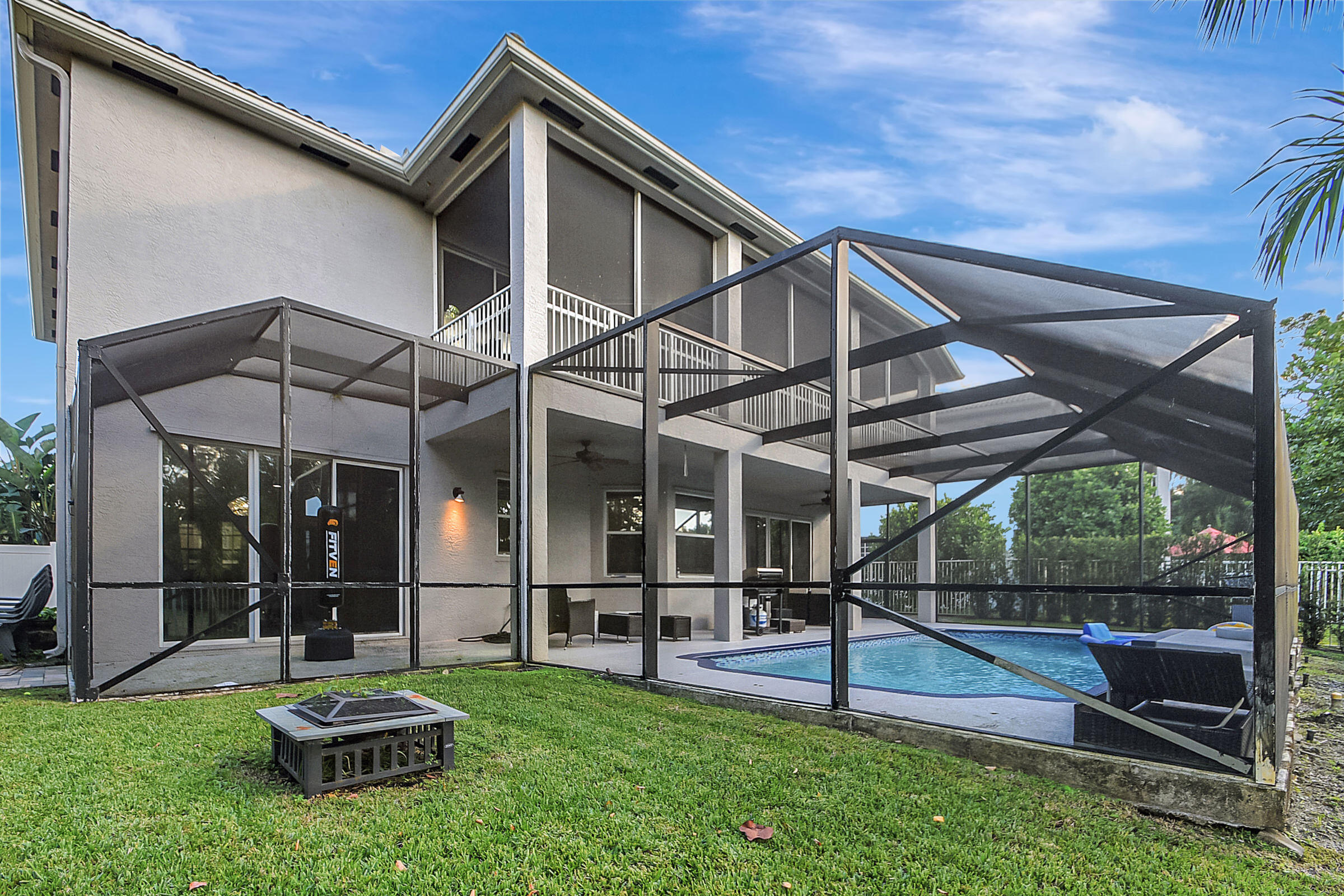 2254 Ridgewood Court