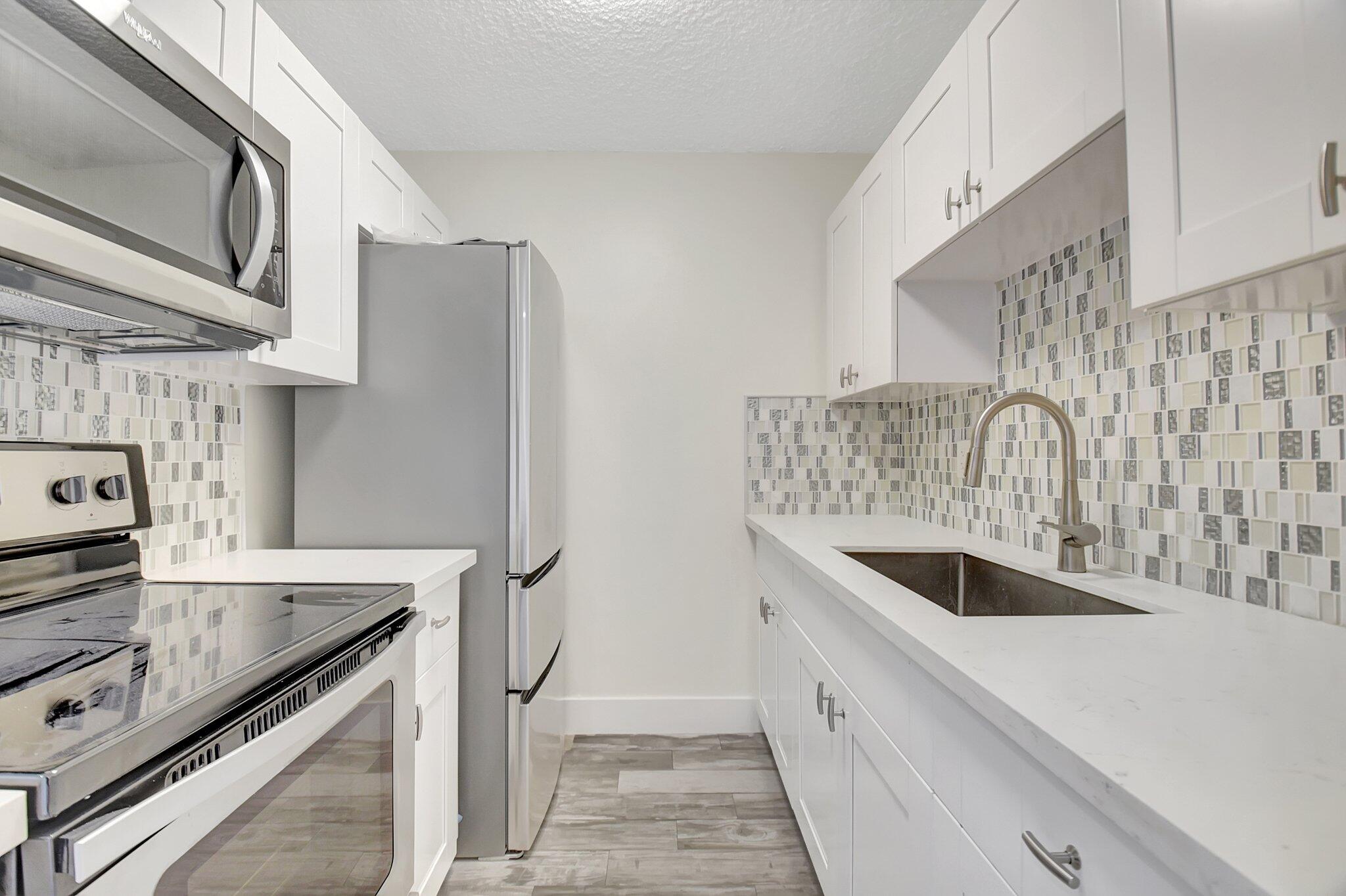 3915 S Flagler Drive 118