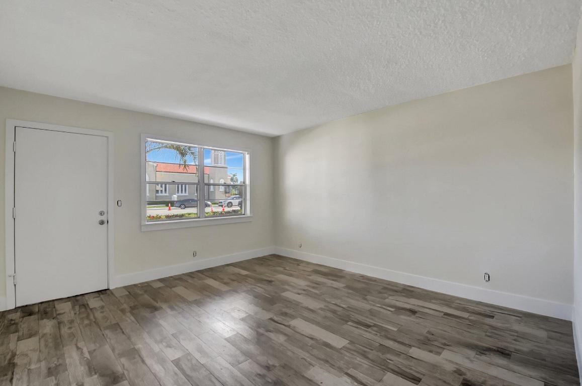 3915 S Flagler Drive 118