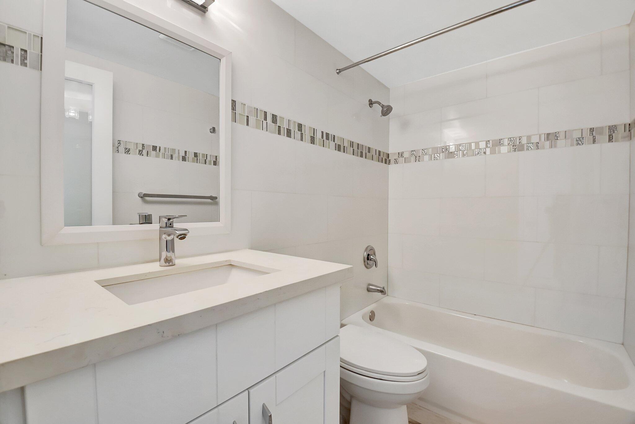 3915 S Flagler Drive 118