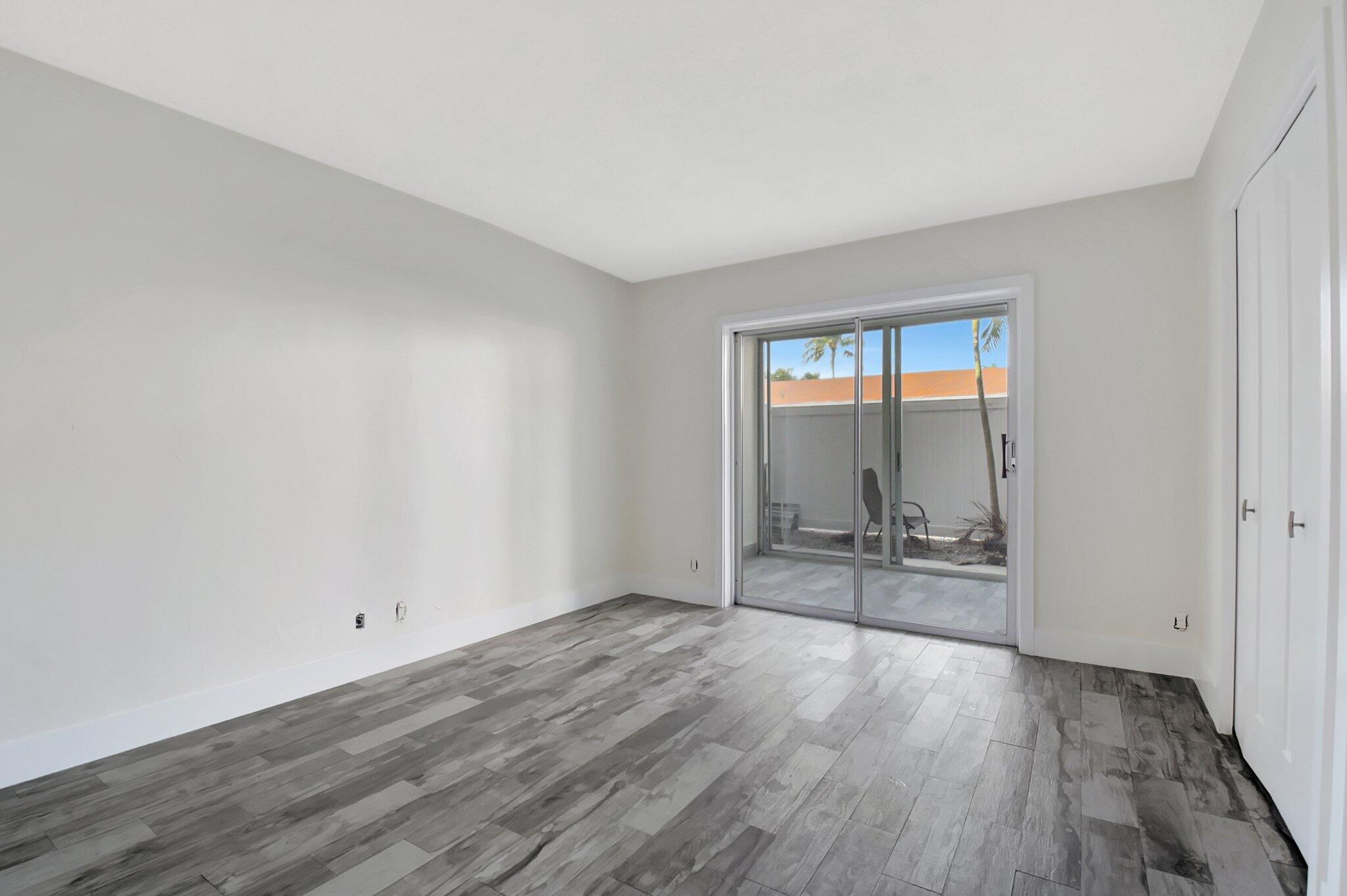 3915 S Flagler Drive 118