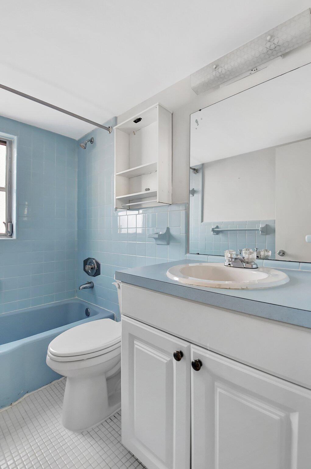 3915 S Flagler Drive 101