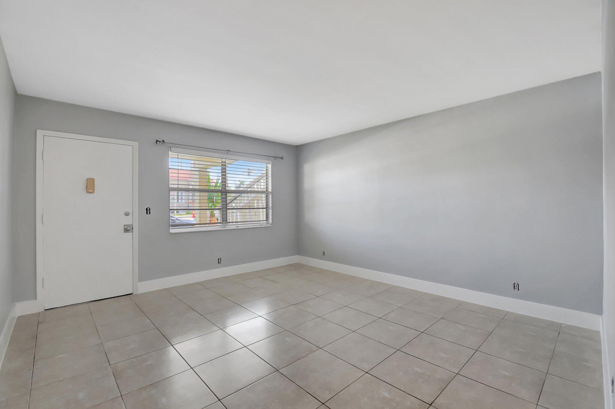 3915 S Flagler Drive 120