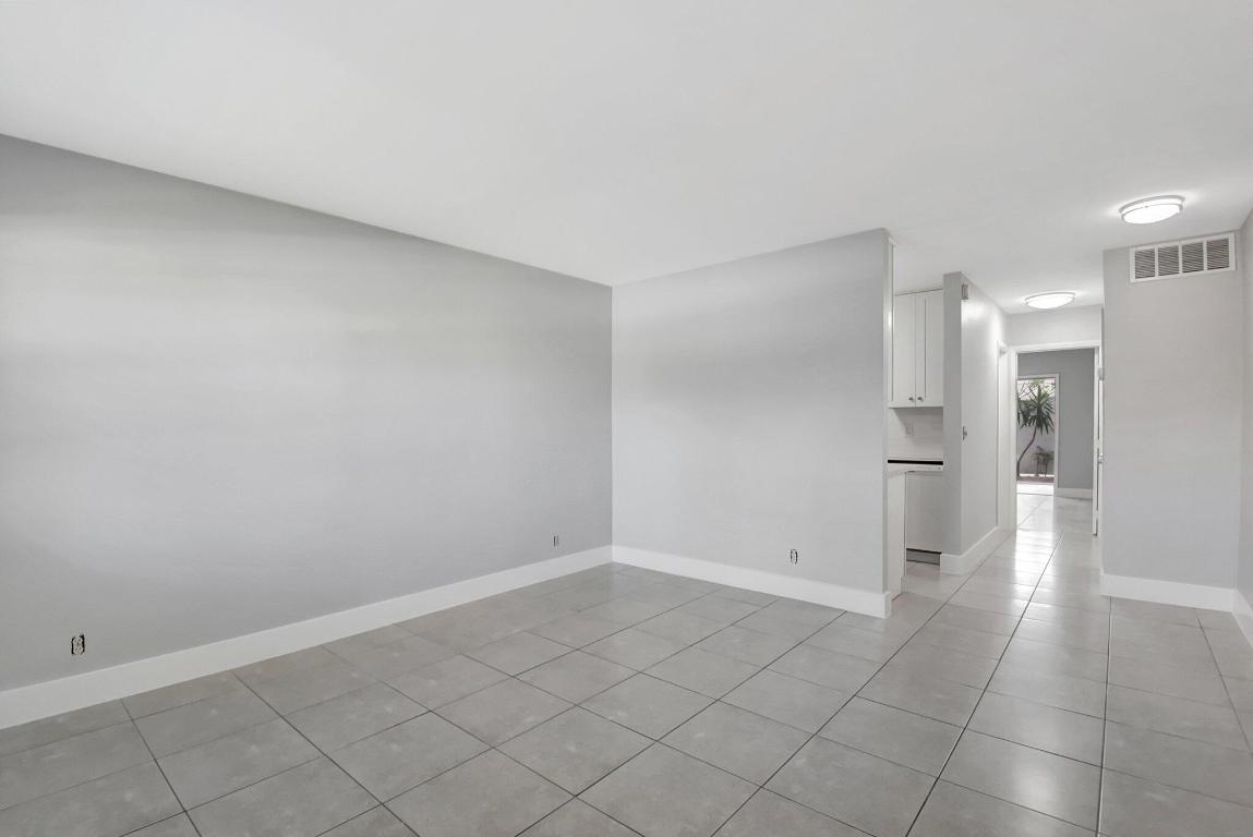 3915 S Flagler Drive 120