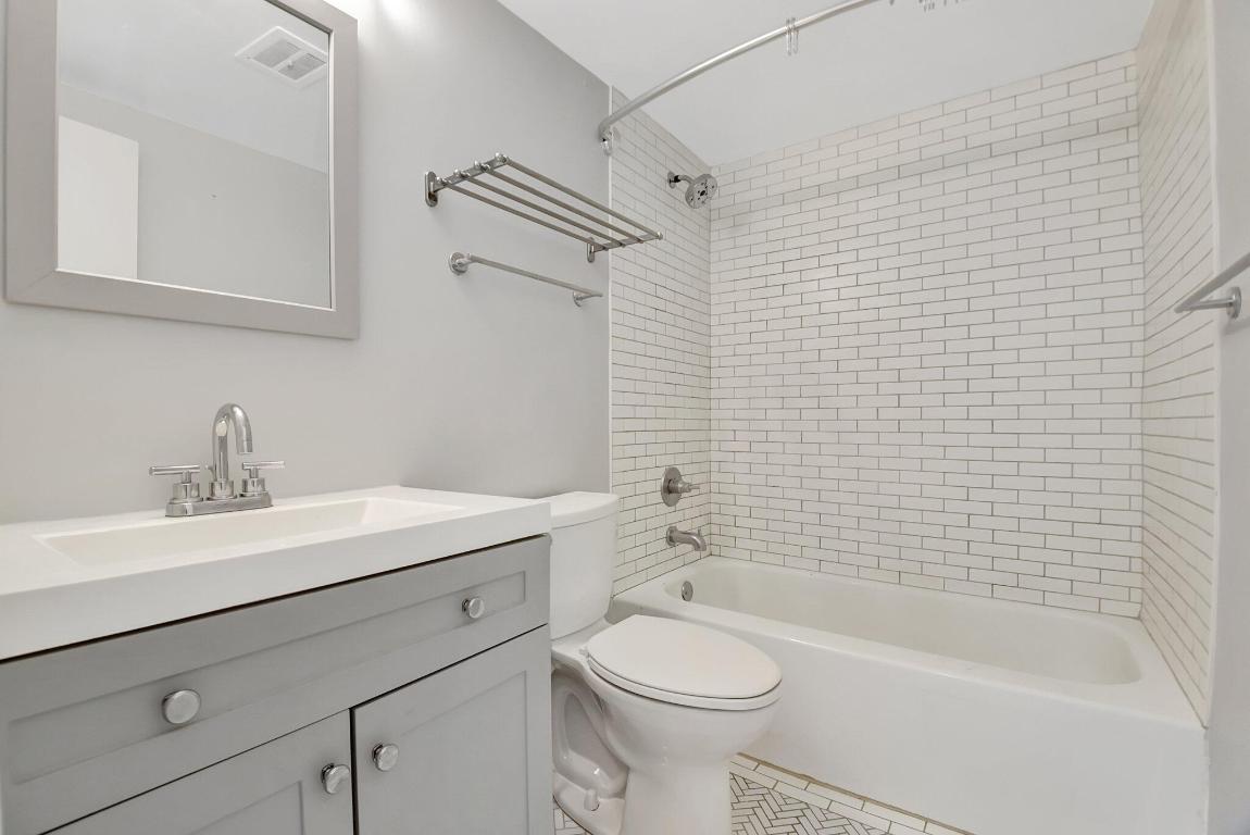 3915 S Flagler Drive 120