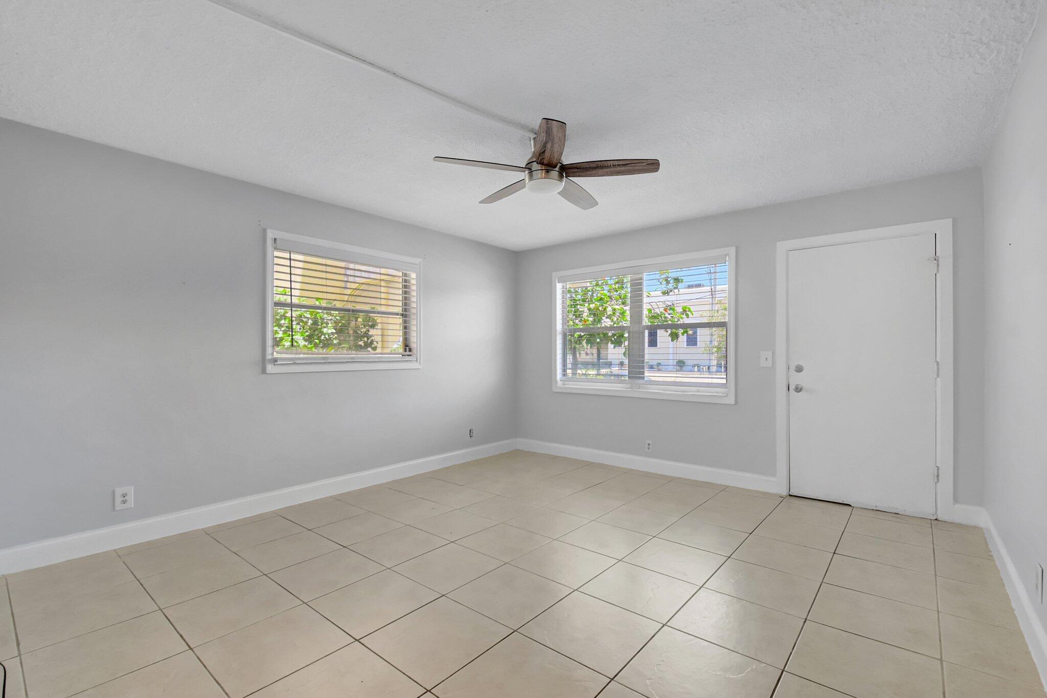 3915 S Flagler Drive 112