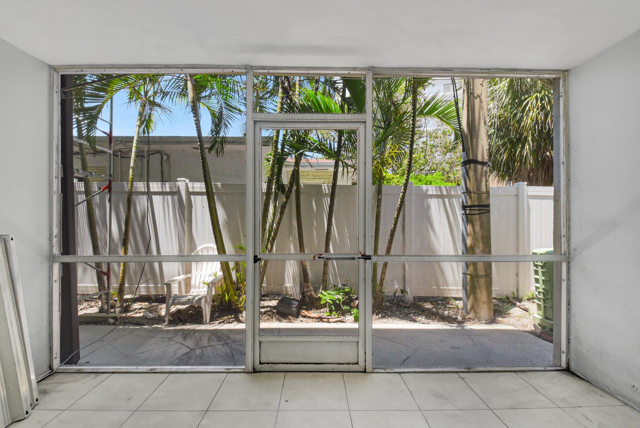 3915 S Flagler Drive 112