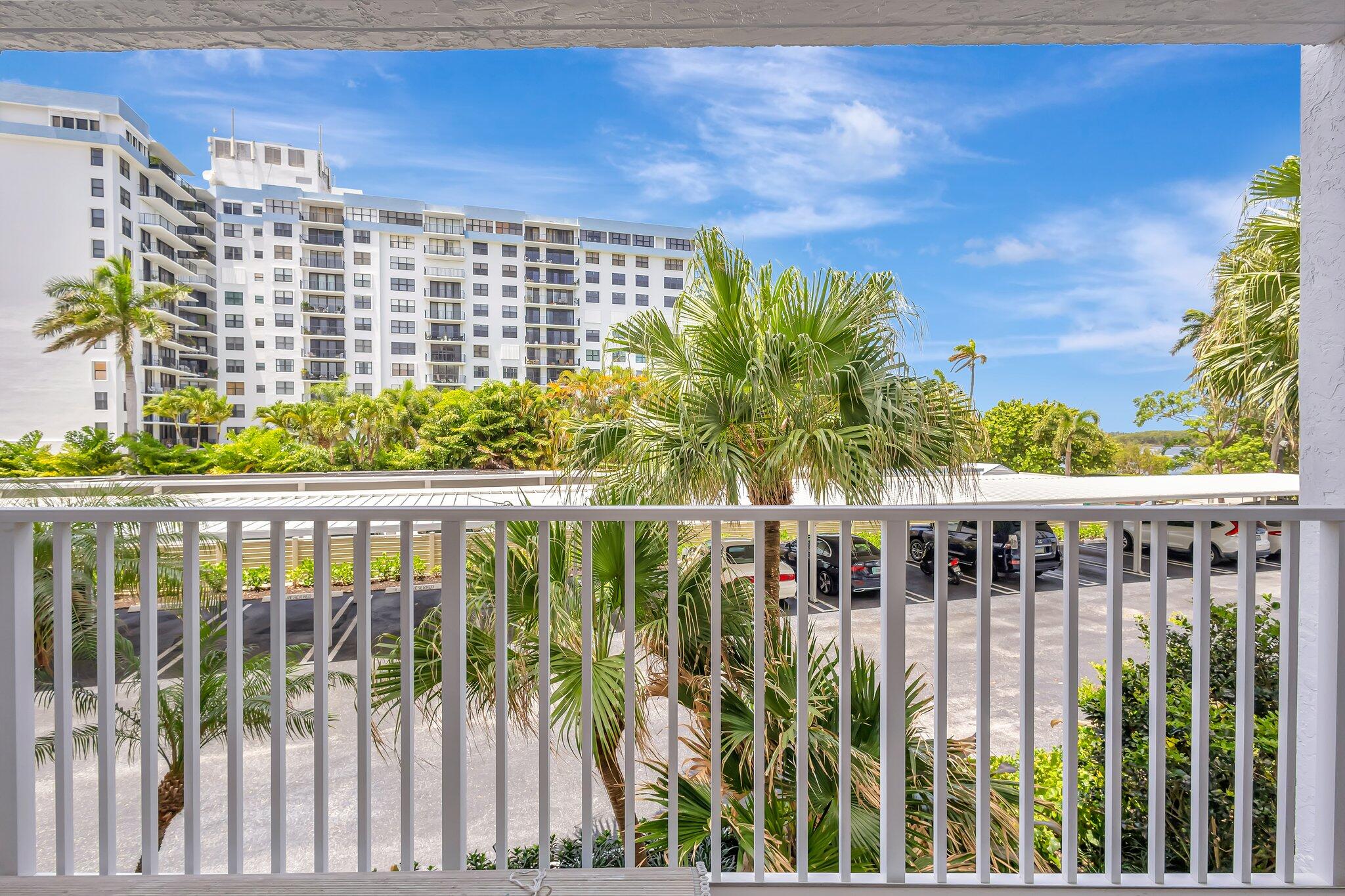 3915 S Flagler Drive 205