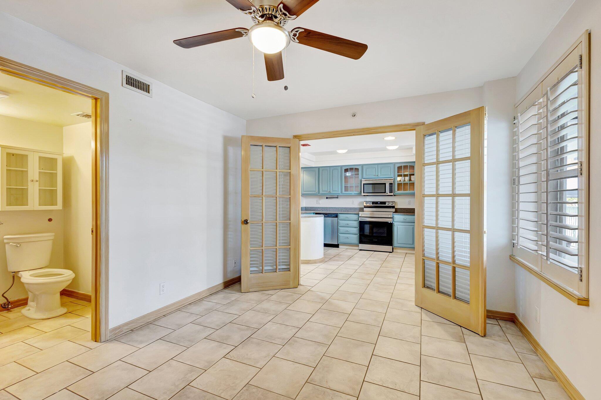 3915 S Flagler Drive 205