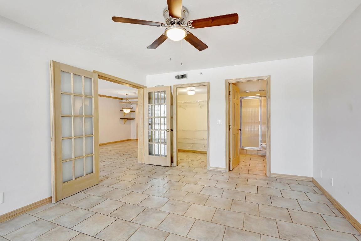 3915 S Flagler Drive 205