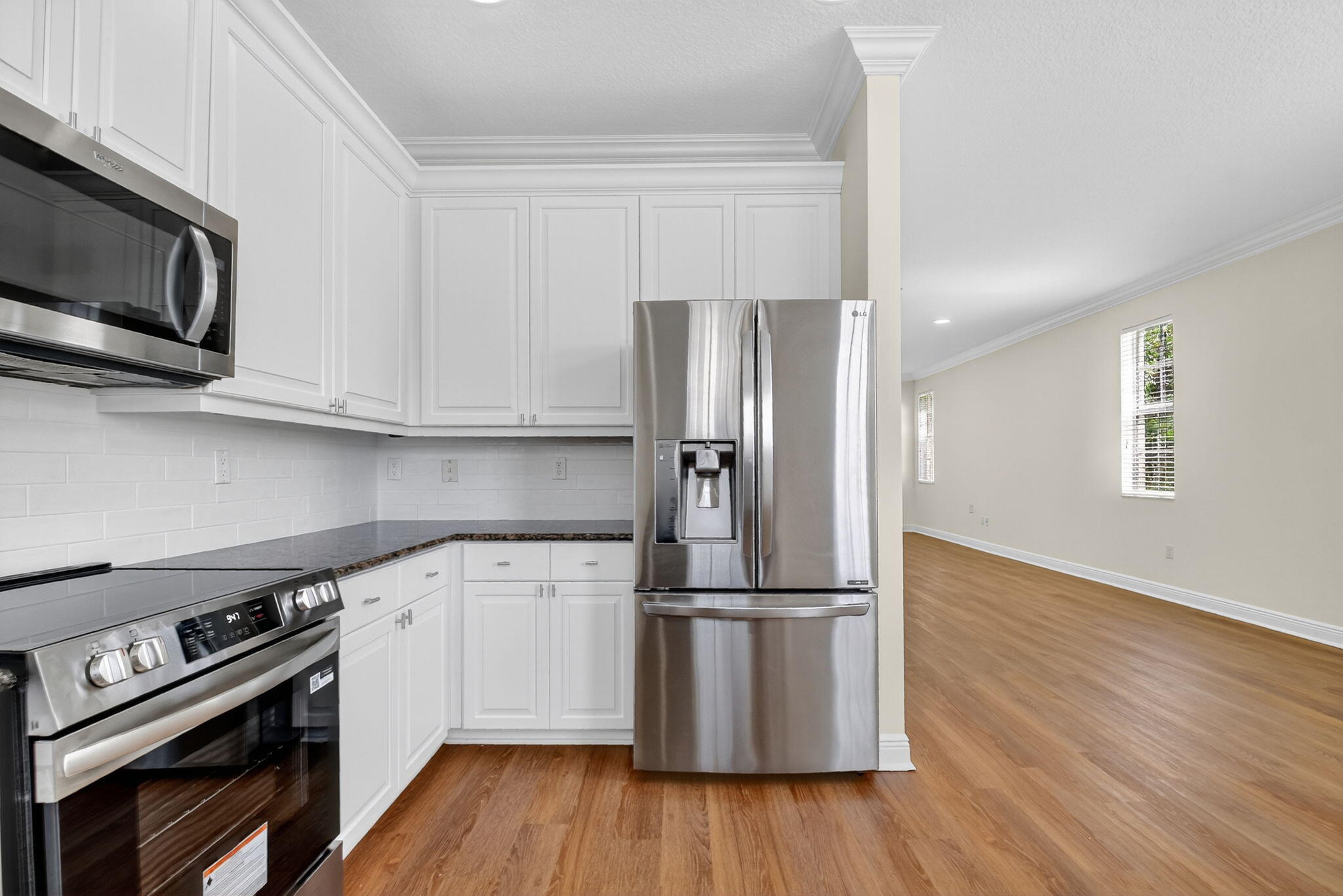 2502 N Dixie Highway 36