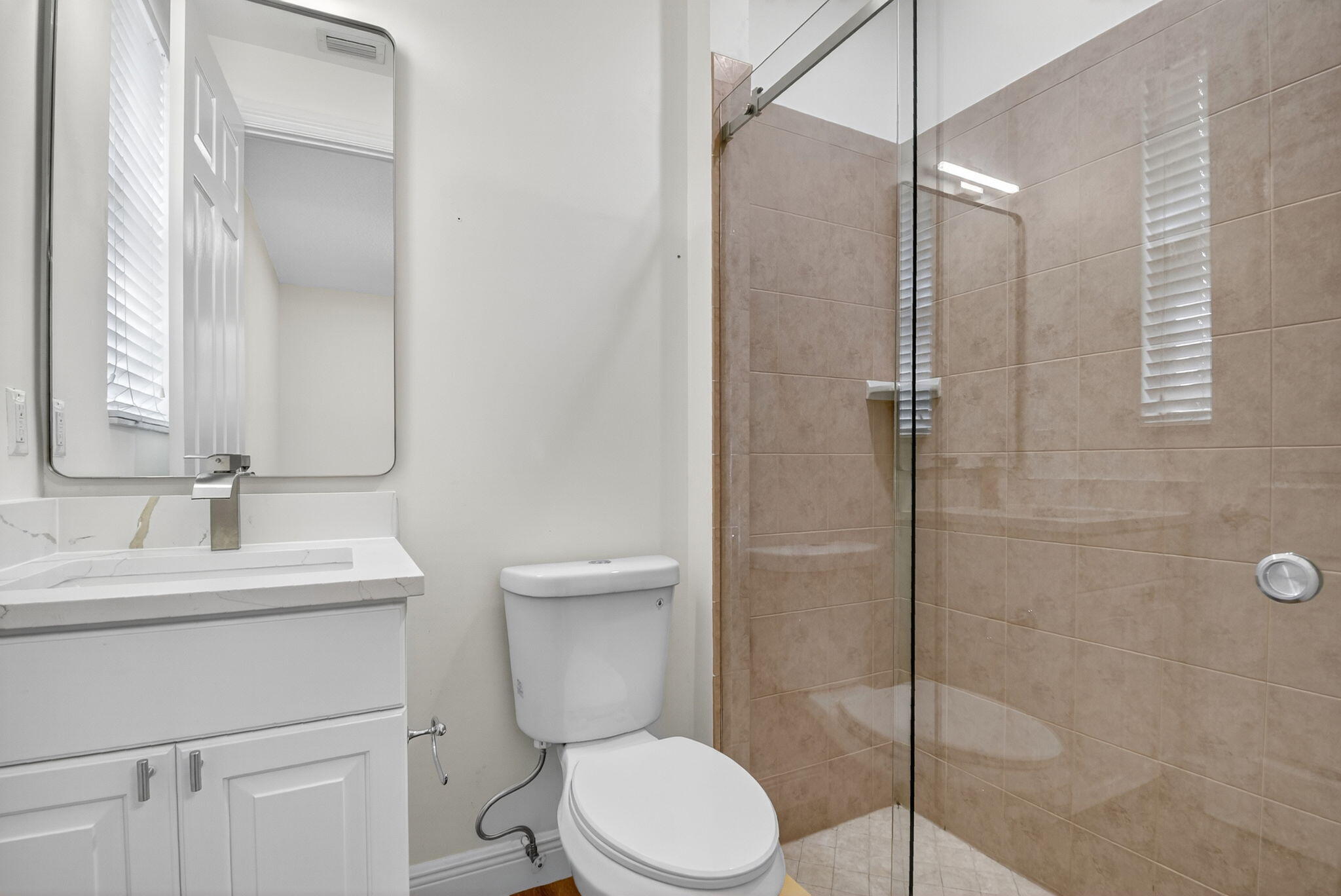 2502 N Dixie Highway 36