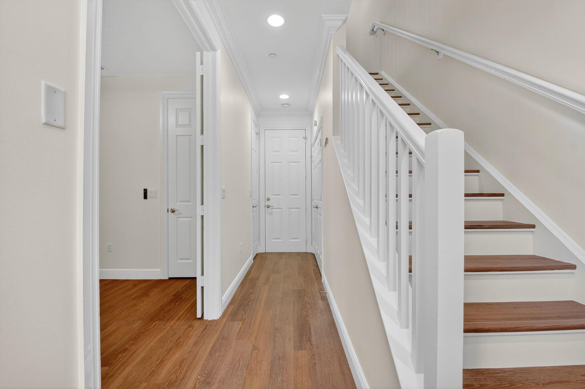 2502 N Dixie Highway 36