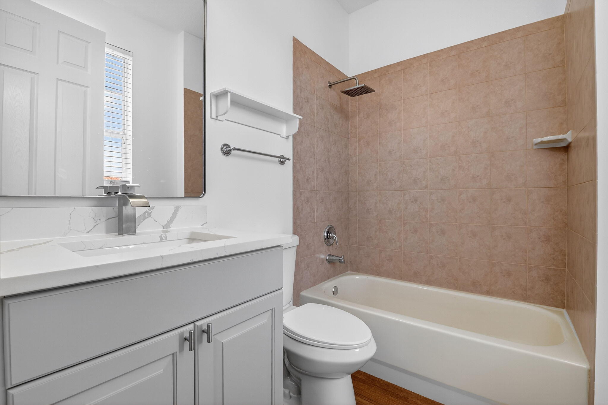 2502 N Dixie Highway 36