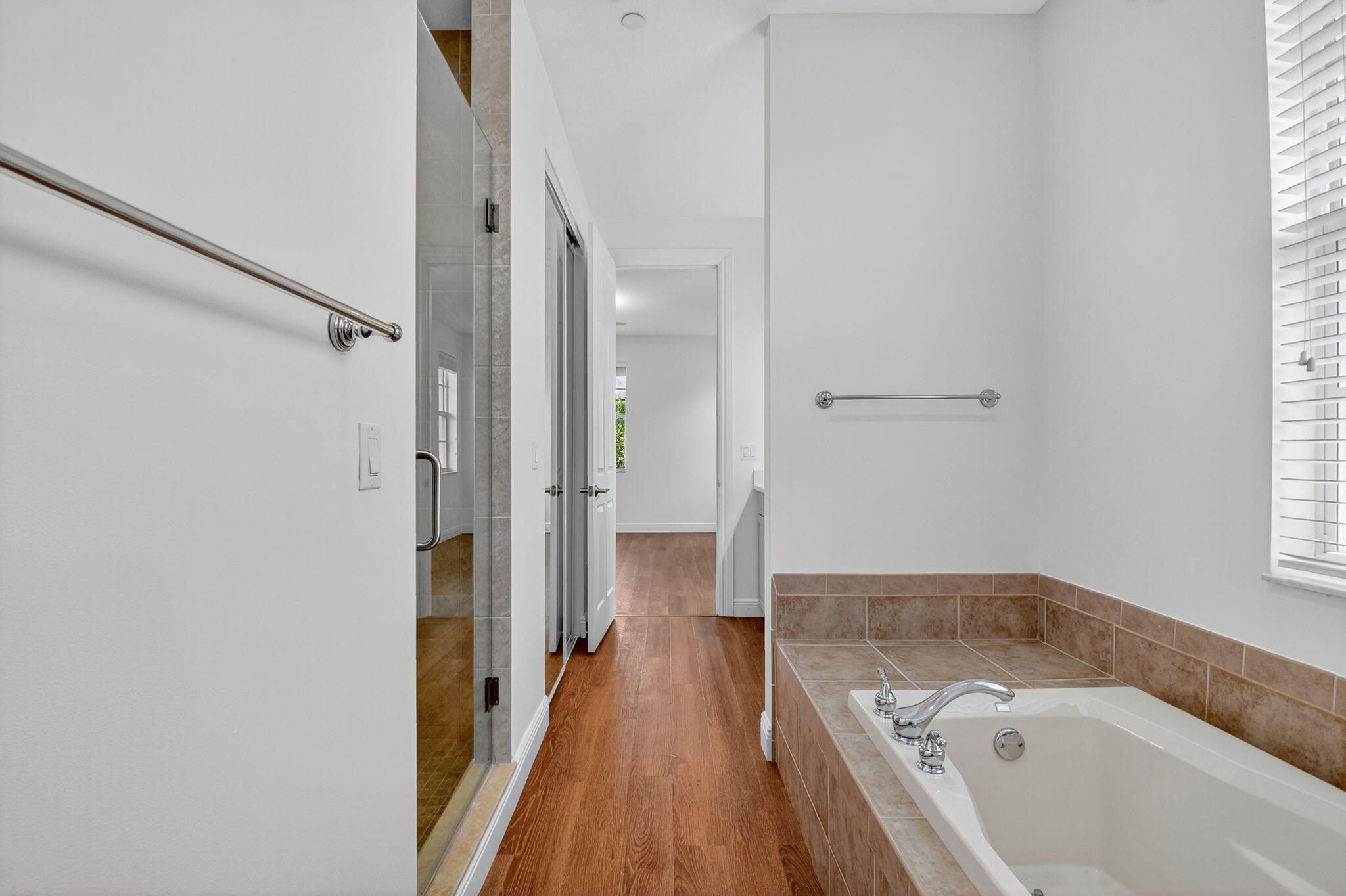 2502 N Dixie Highway 36