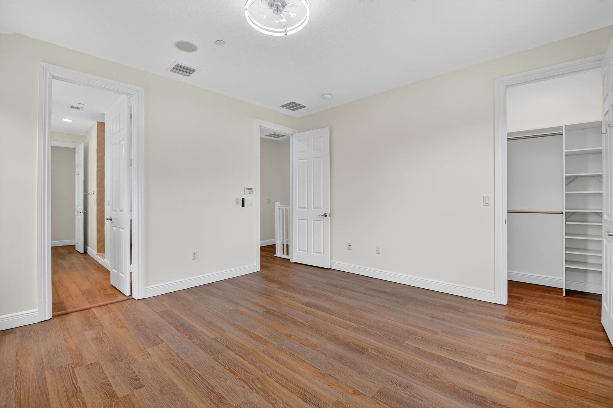 2502 N Dixie Highway 36