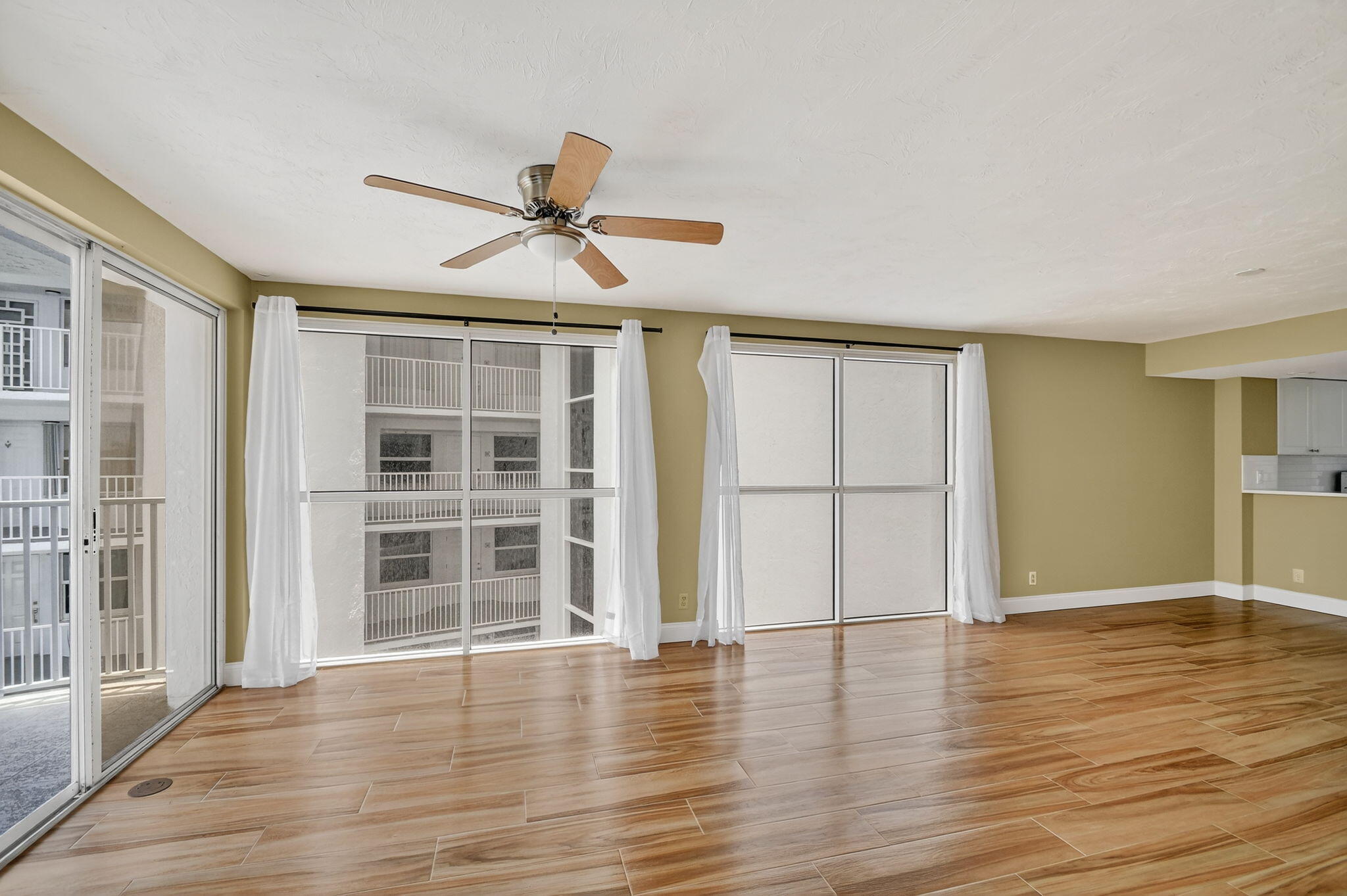 3901 S Flagler Drive 504