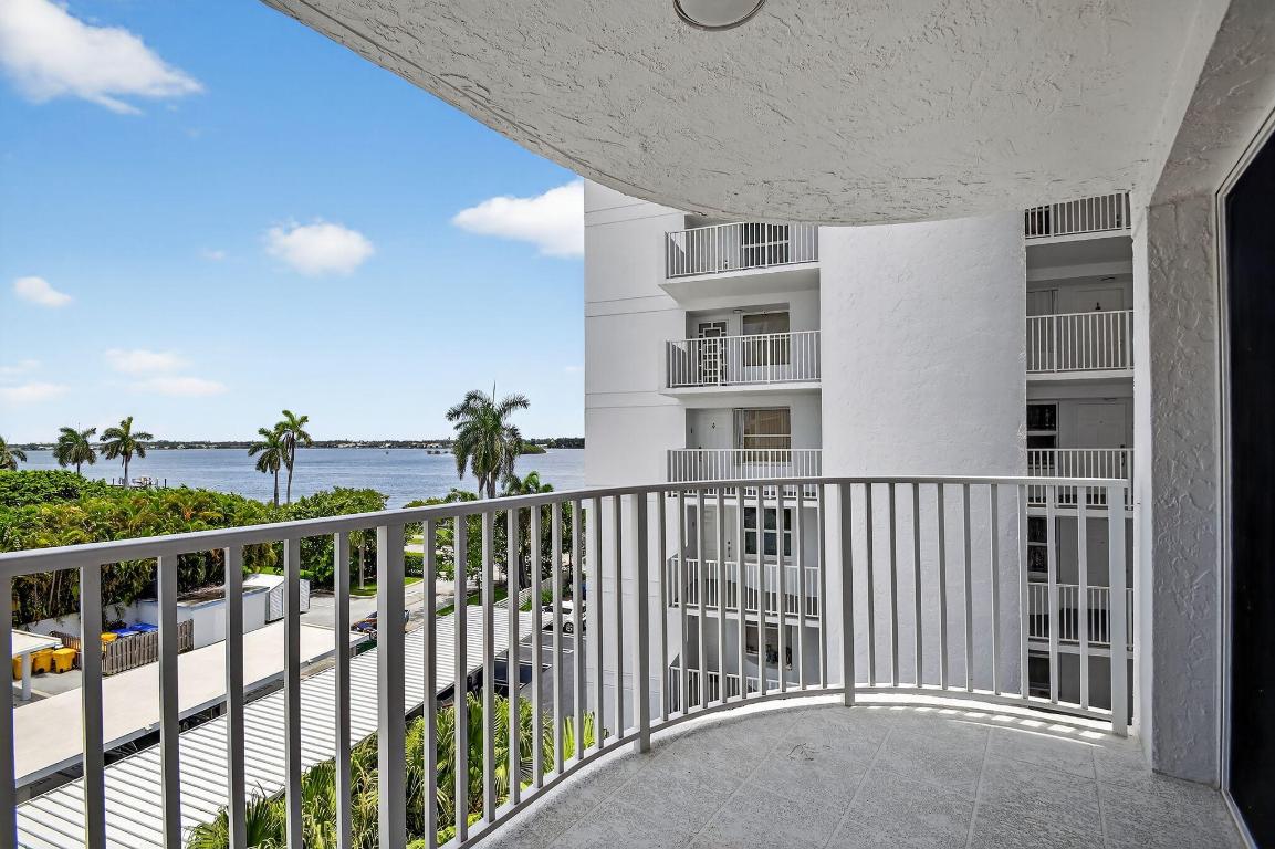 3901 S Flagler Drive 504