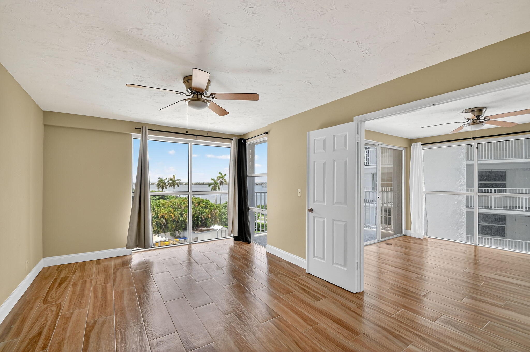 3901 S Flagler Drive 504