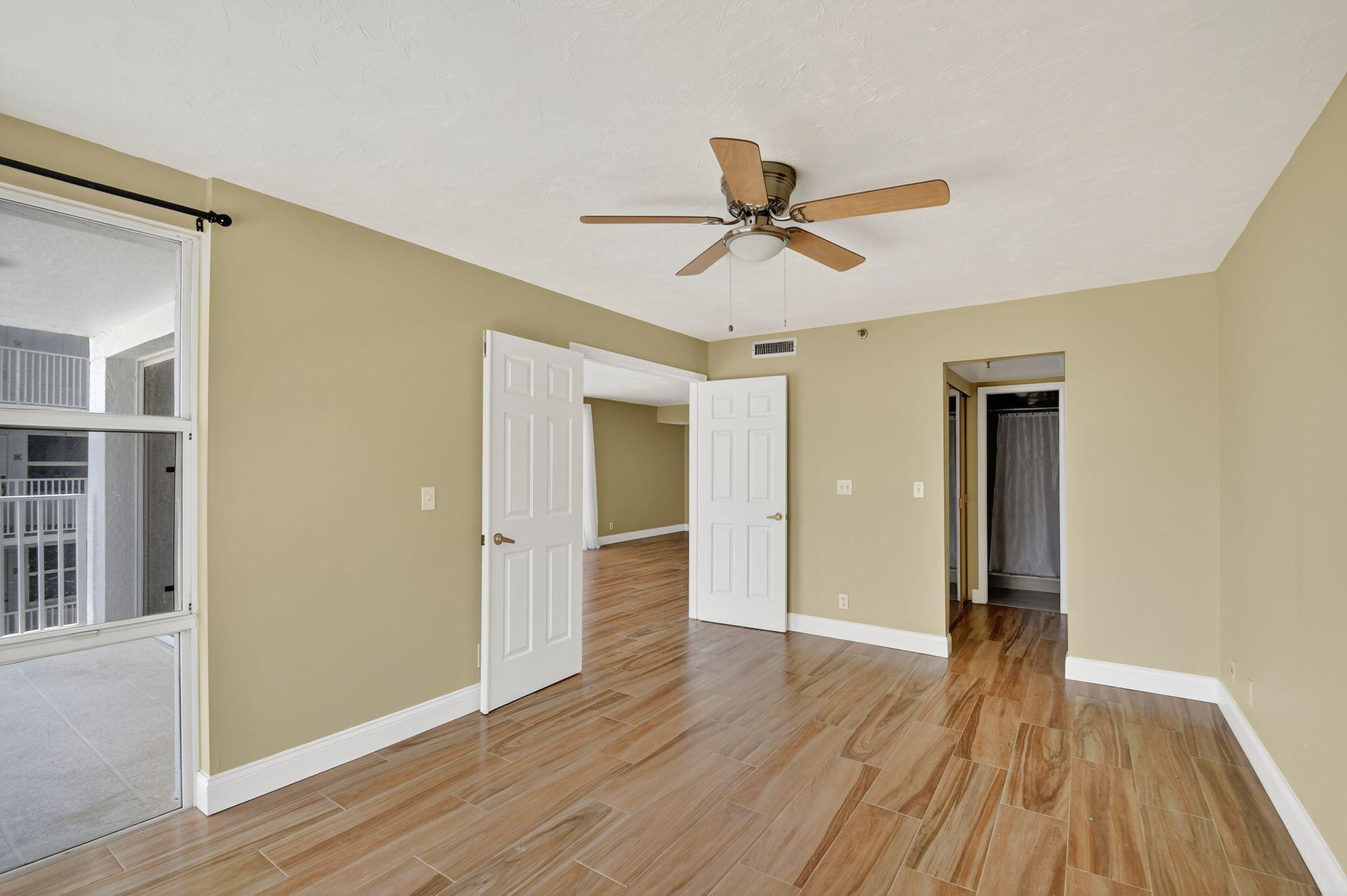 3901 S Flagler Drive 504