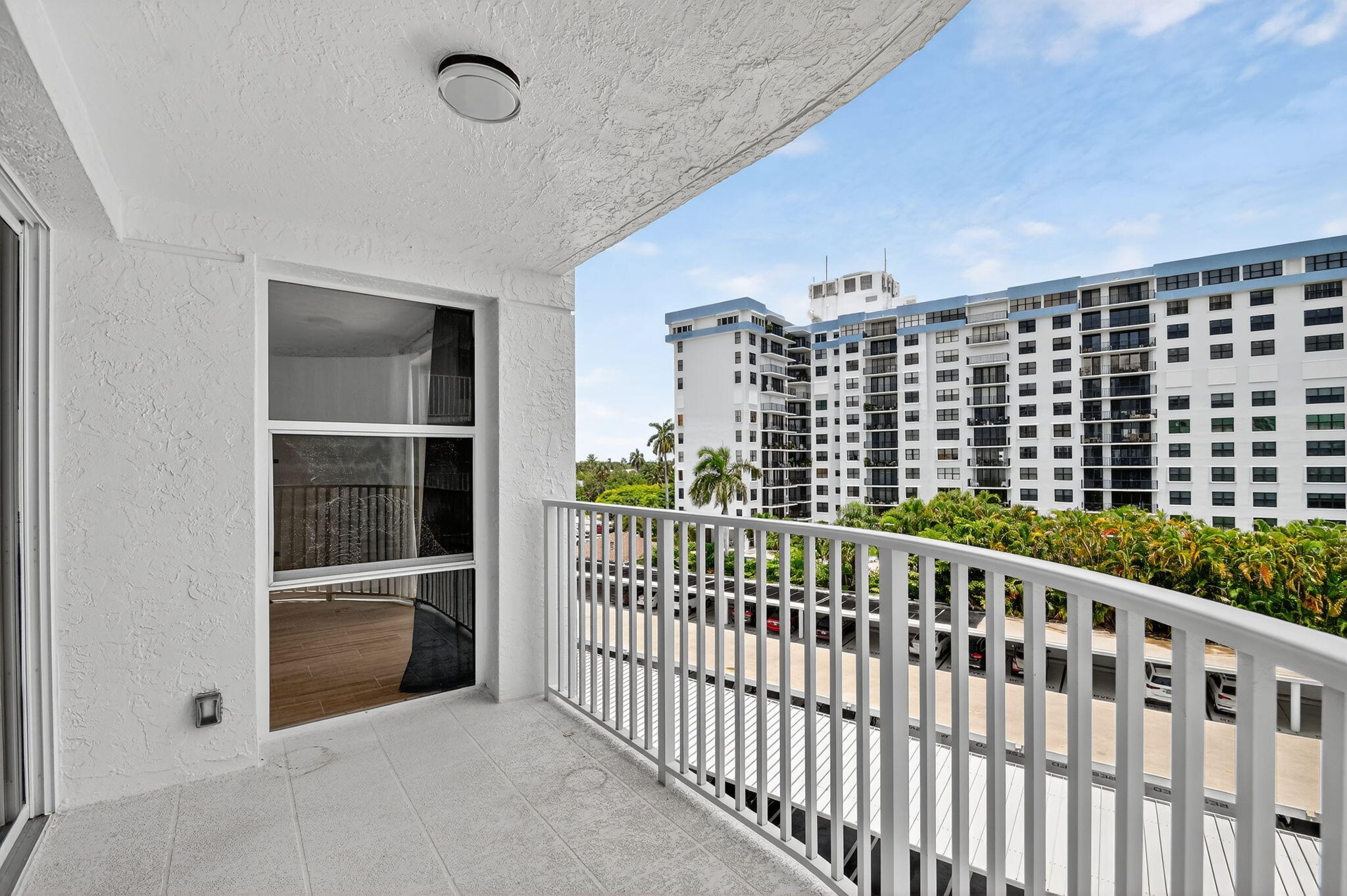 3901 S Flagler Drive 504