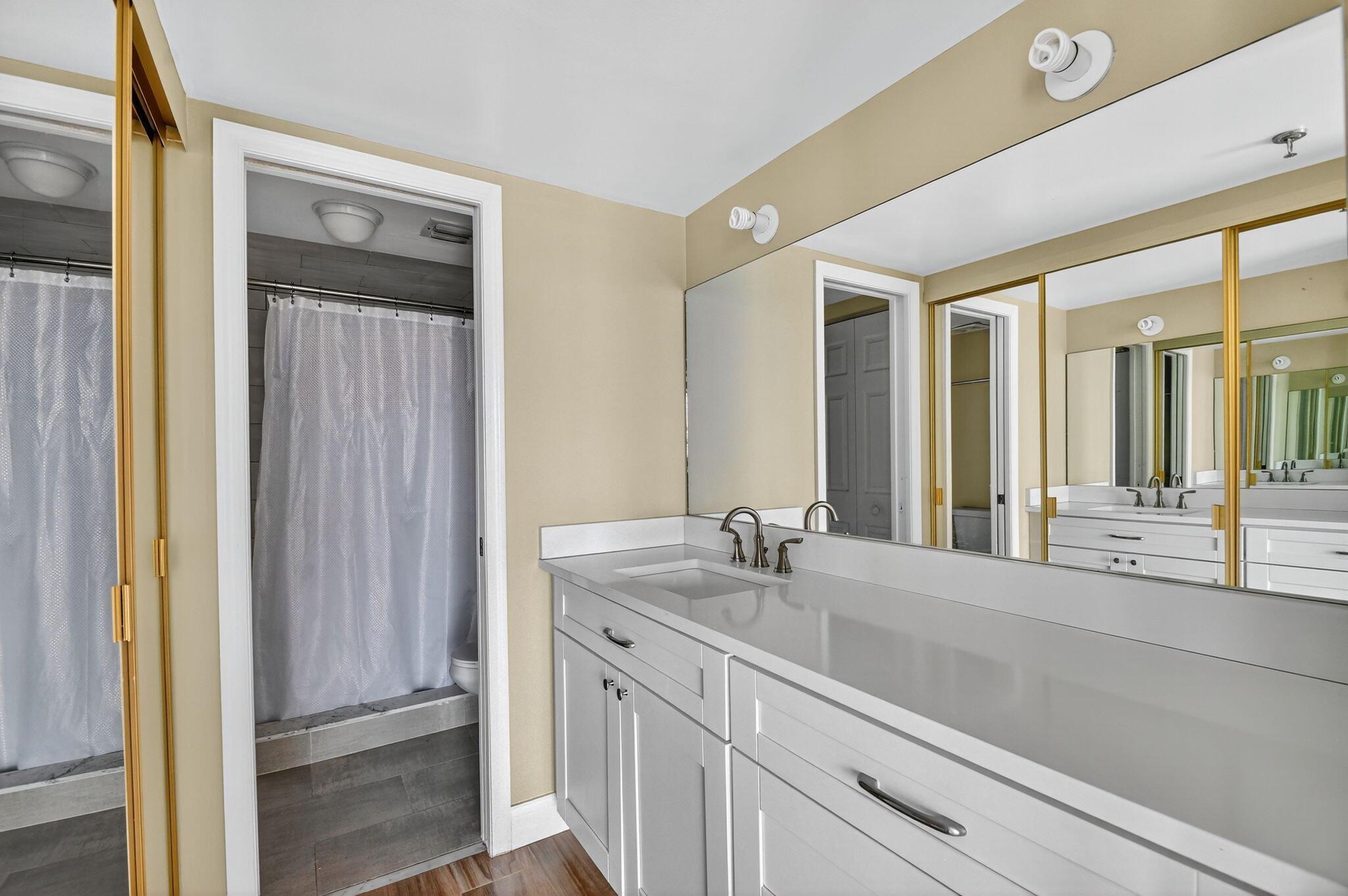 3901 S Flagler Drive 504