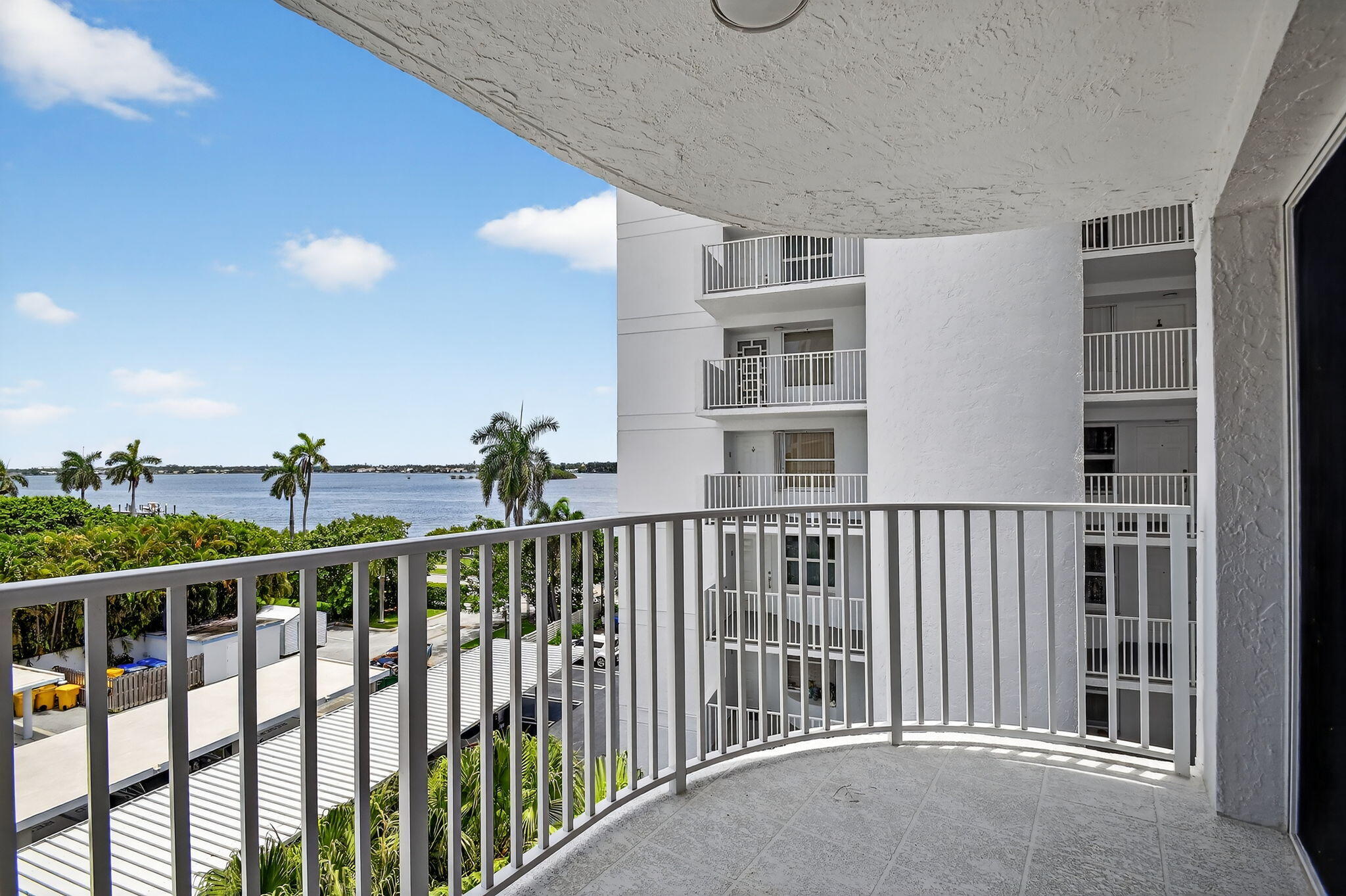 3901 S Flagler Drive 504