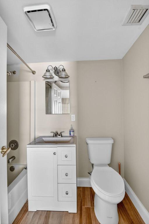 3901 S Flagler Drive 504