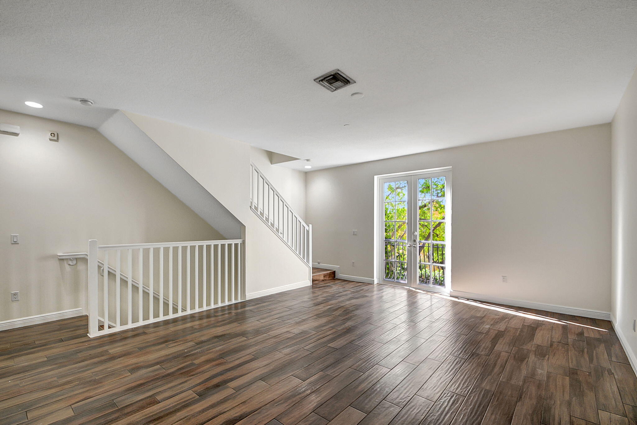 2502 N Dixie Highway 47