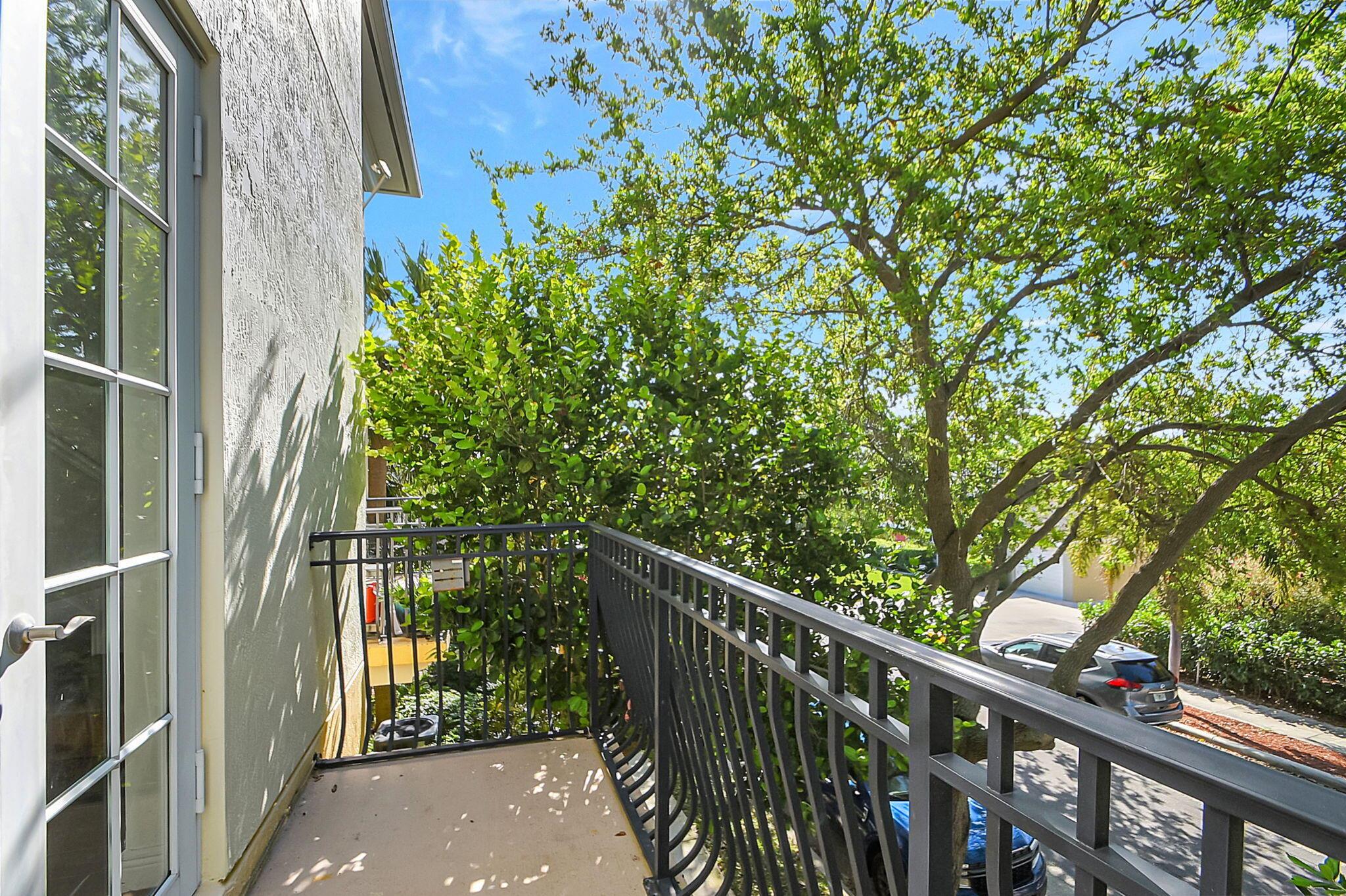 2502 N Dixie Highway 47