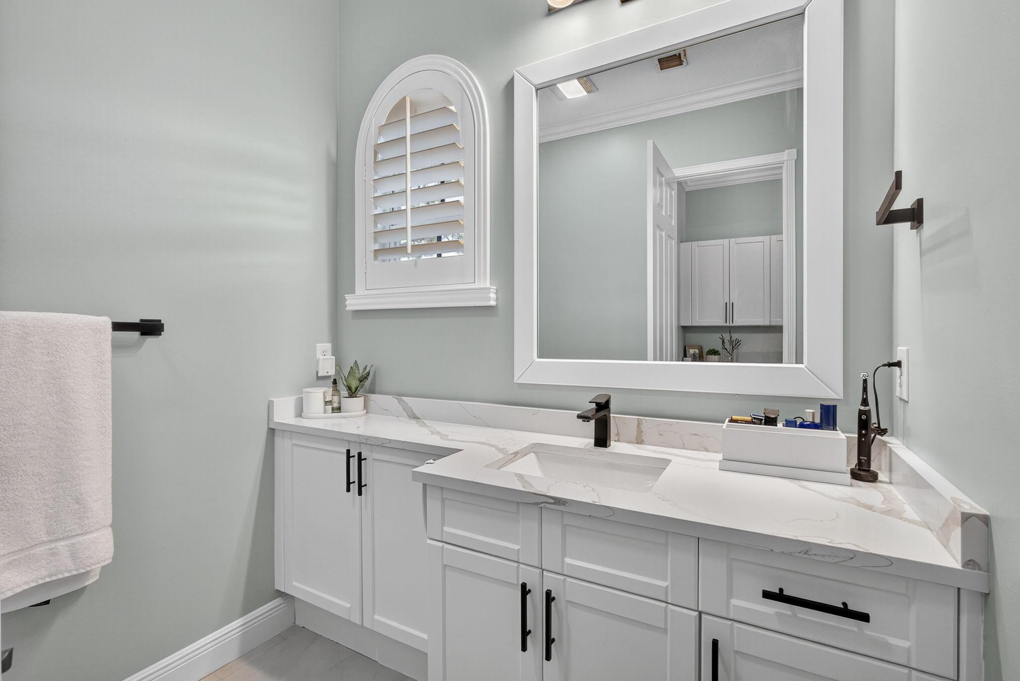 2124 Bellcrest Court