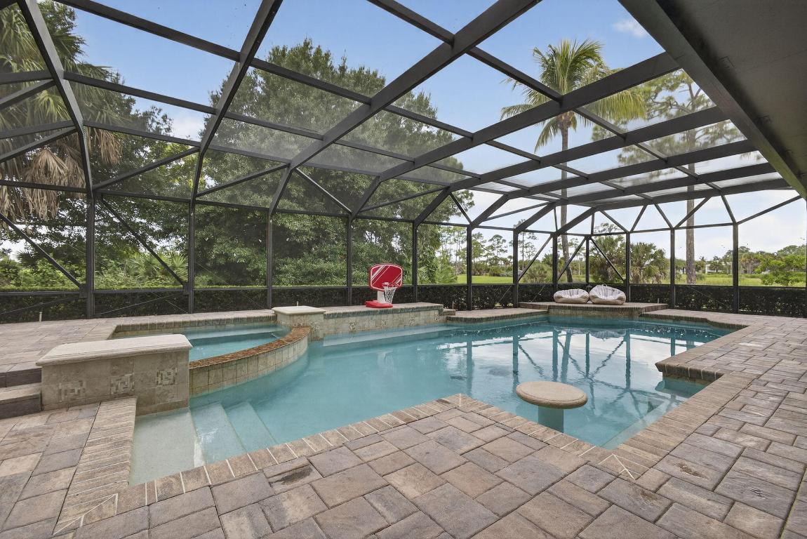 2124 Bellcrest Court