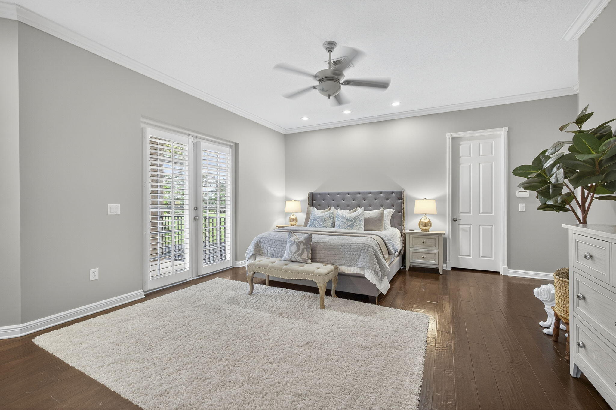 2124 Bellcrest Court