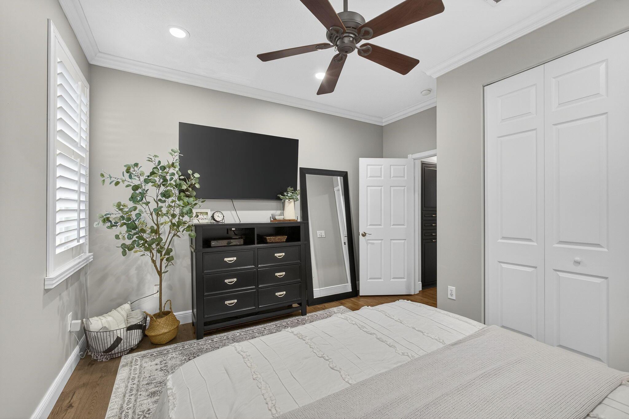 2124 Bellcrest Court