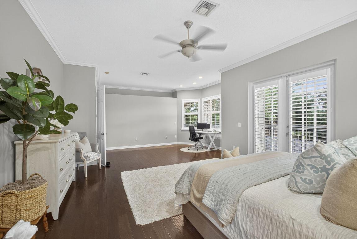 2124 Bellcrest Court