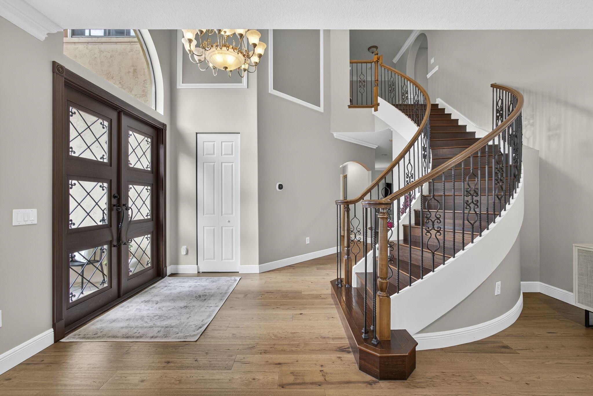 2124 Bellcrest Court