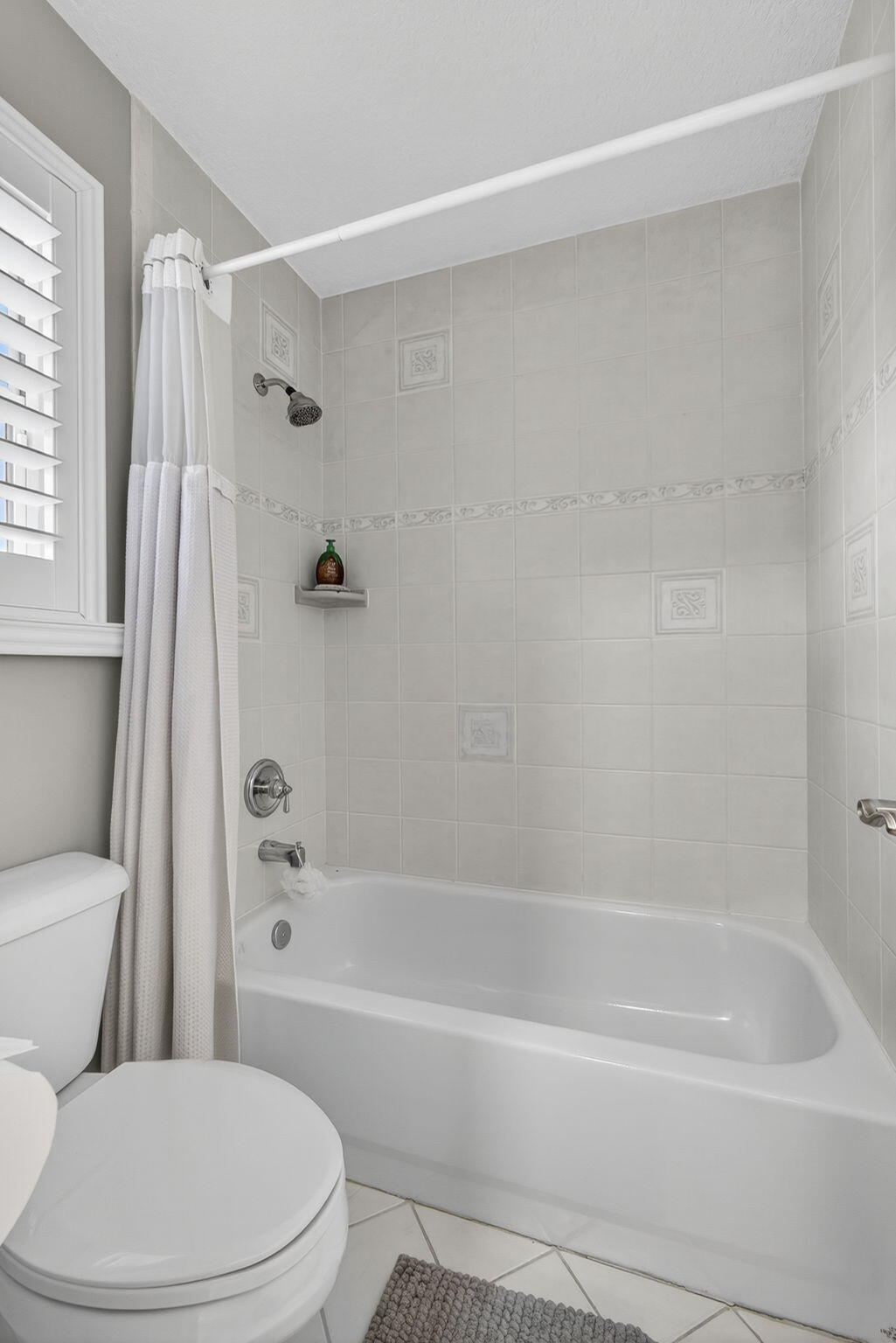 2124 Bellcrest Court