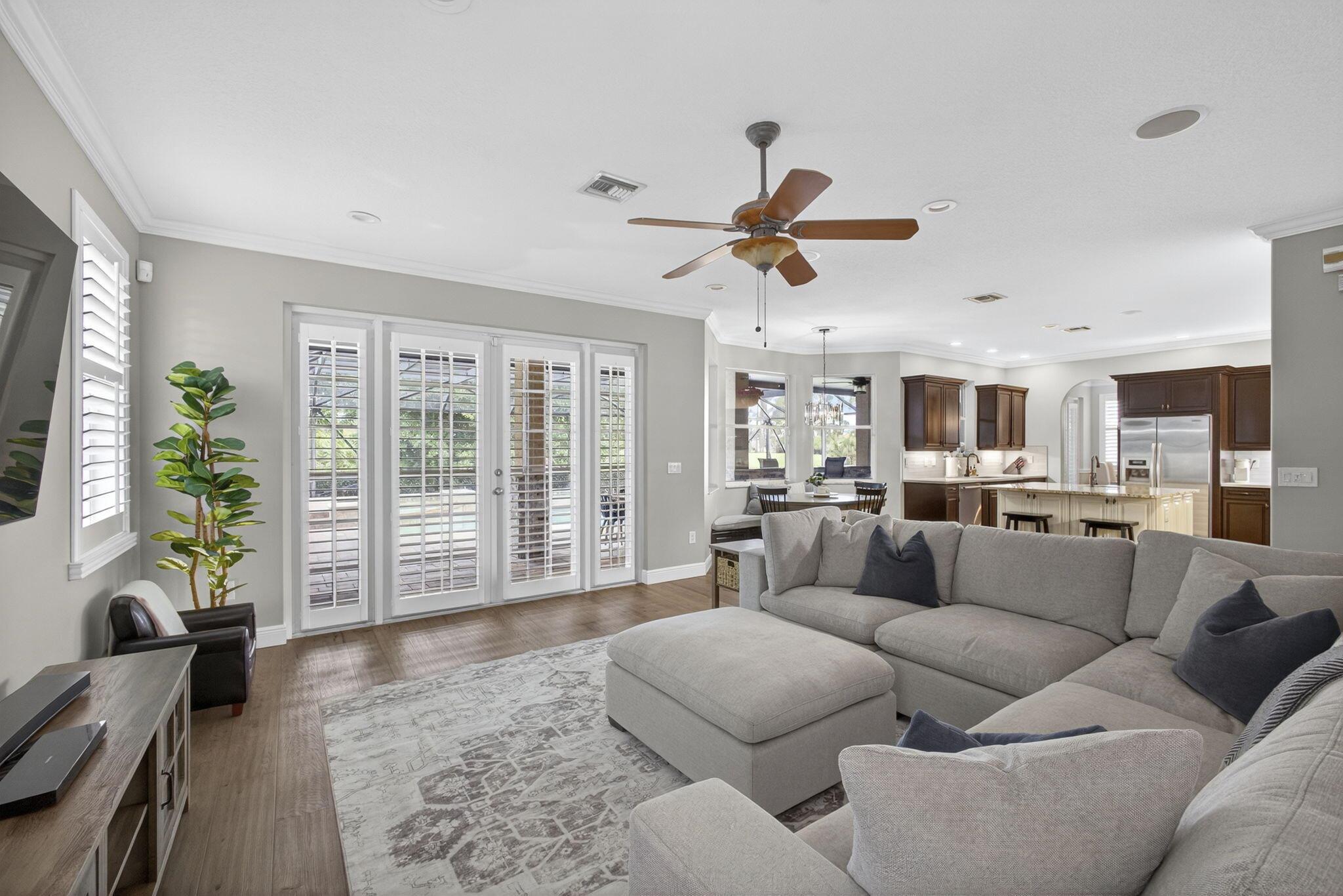 2124 Bellcrest Court