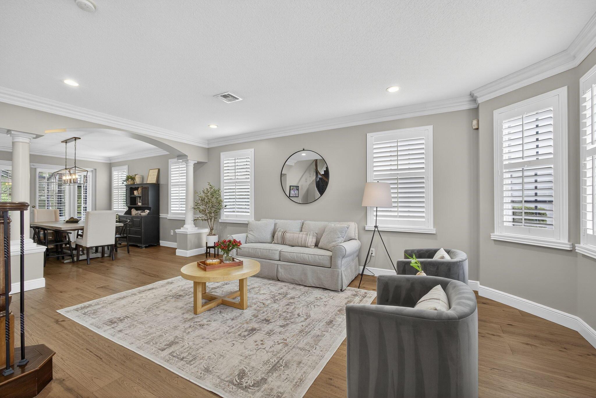 2124 Bellcrest Court