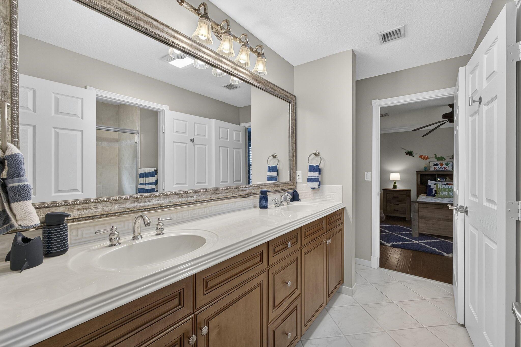 2124 Bellcrest Court