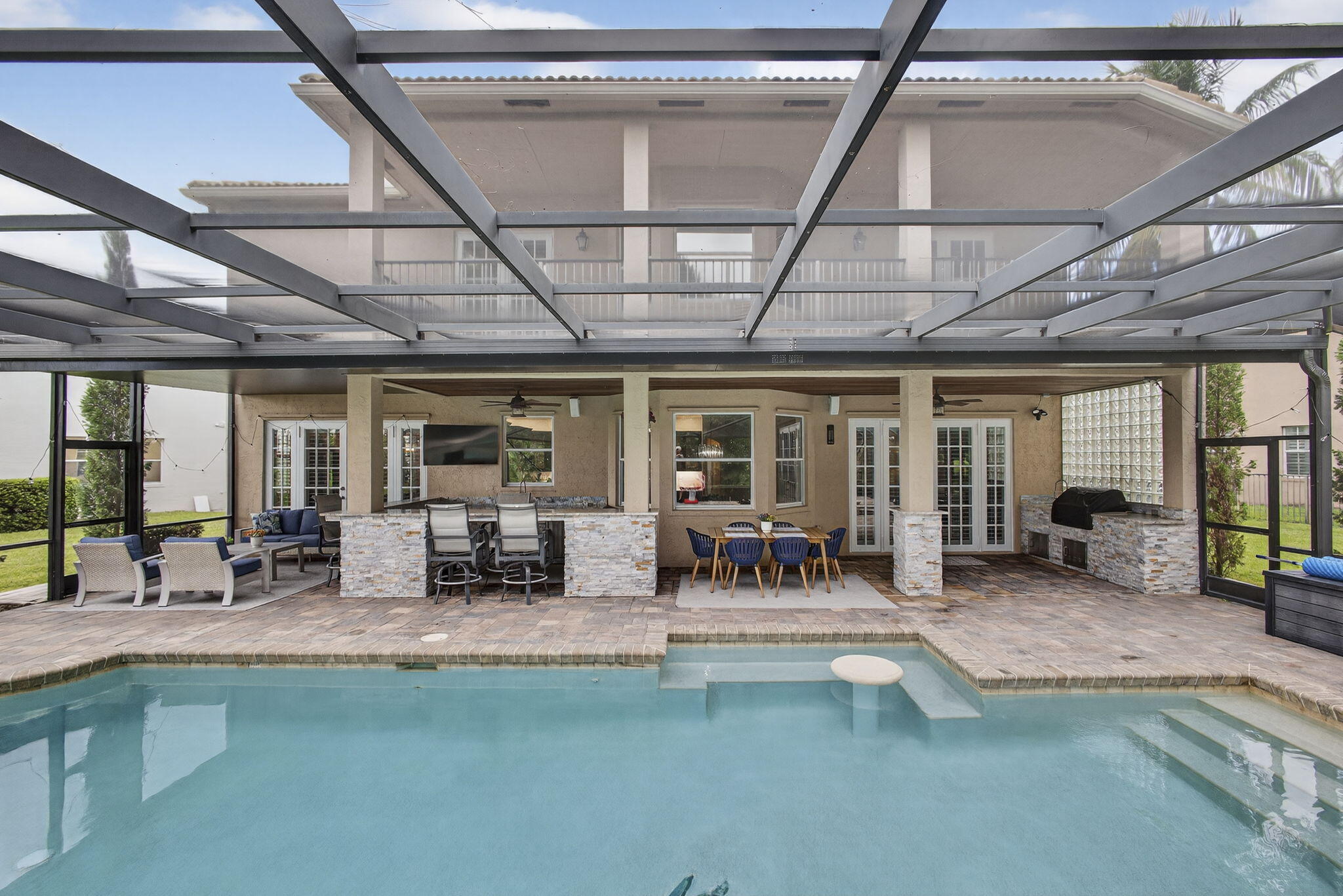 2124 Bellcrest Court