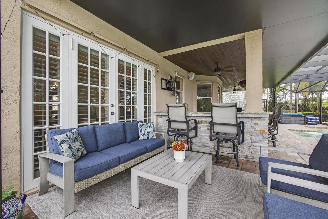 2124 Bellcrest Court