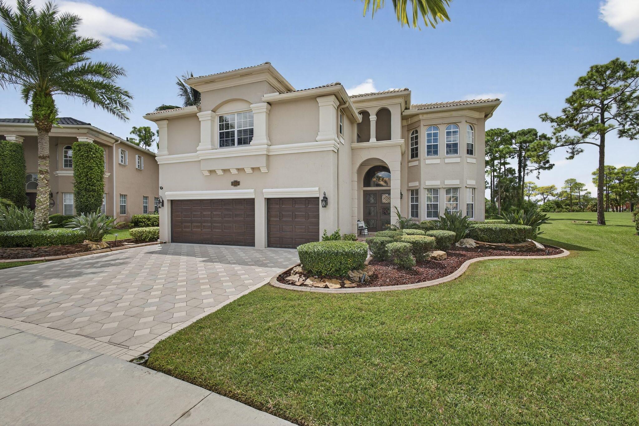 2124 Bellcrest Court