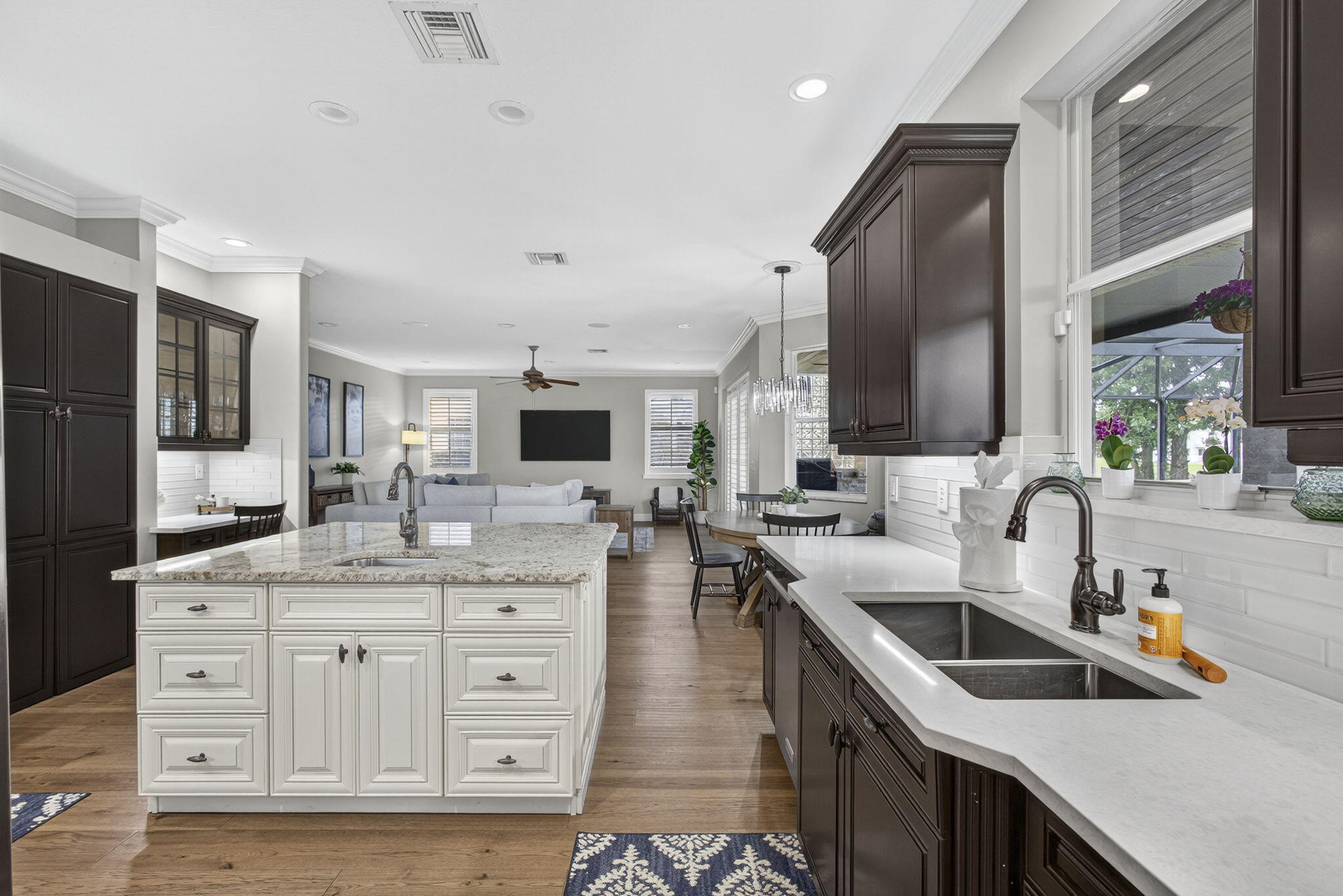 2124 Bellcrest Court