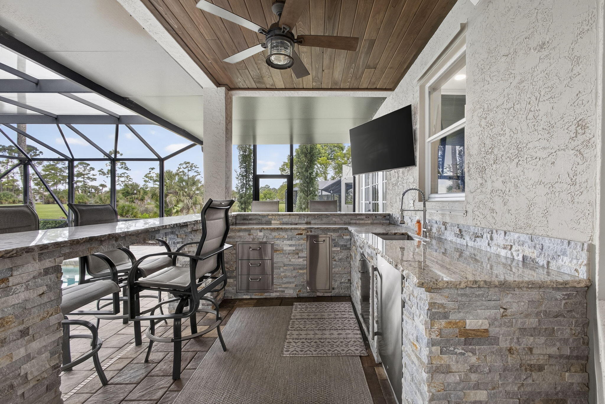 2124 Bellcrest Court