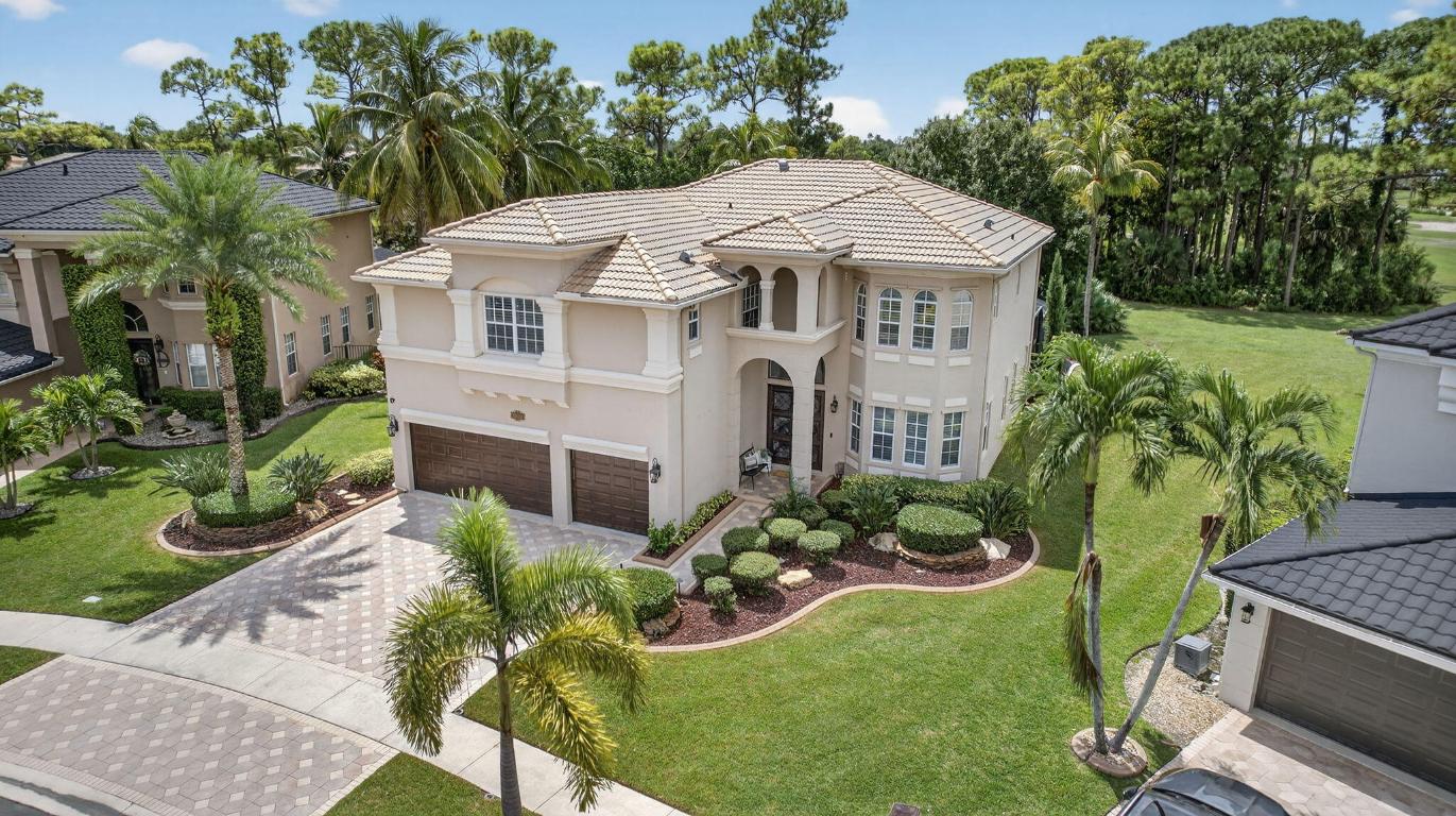 2124 Bellcrest Court