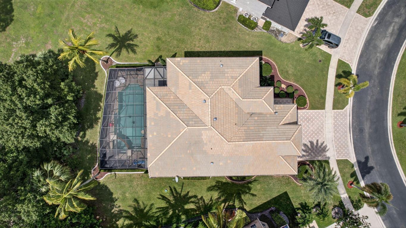 2124 Bellcrest Court