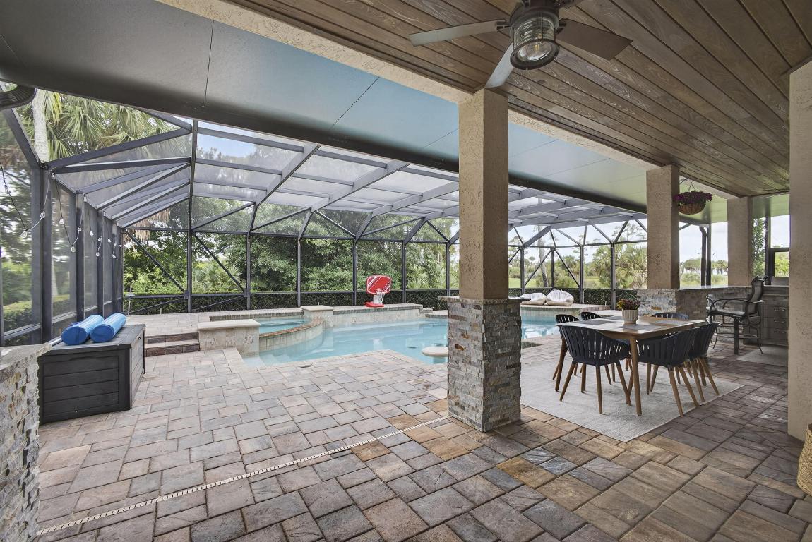 2124 Bellcrest Court